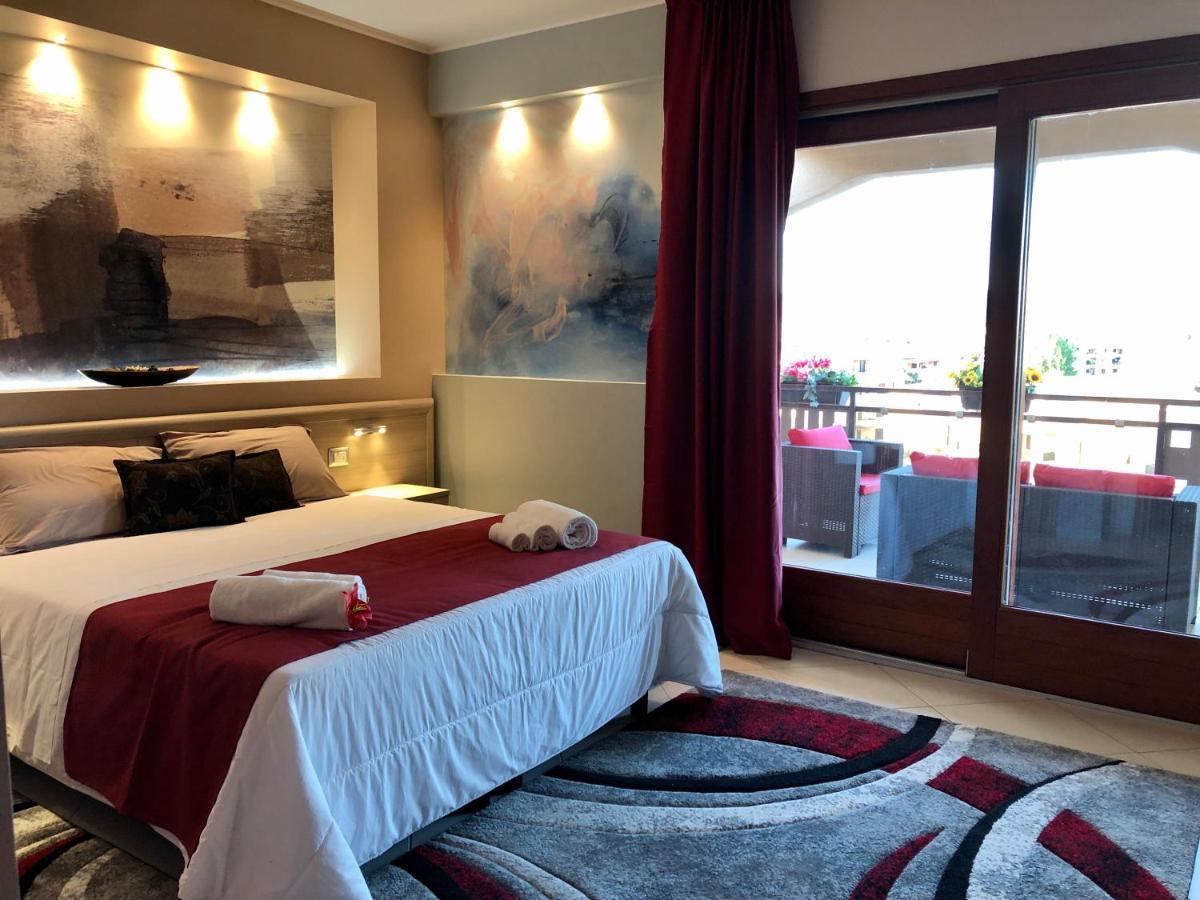 La Piazzetta Guest House Olbia Exterior photo