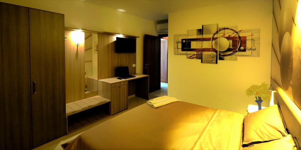 La Piazzetta Guest House Olbia Exterior photo